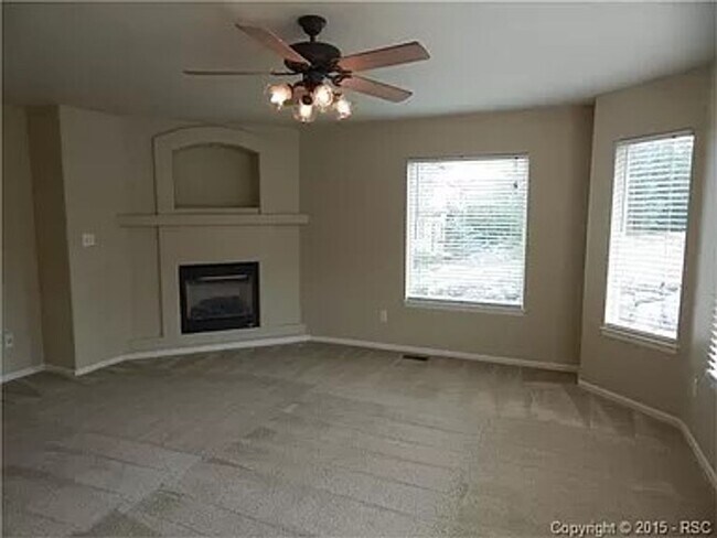 Building Photo - Amazing Home in Desirable District 20 – No...