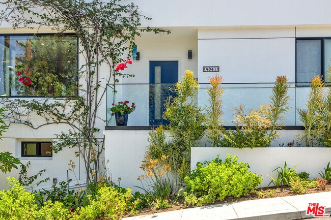 Building Photo - 4841 Minden Pl