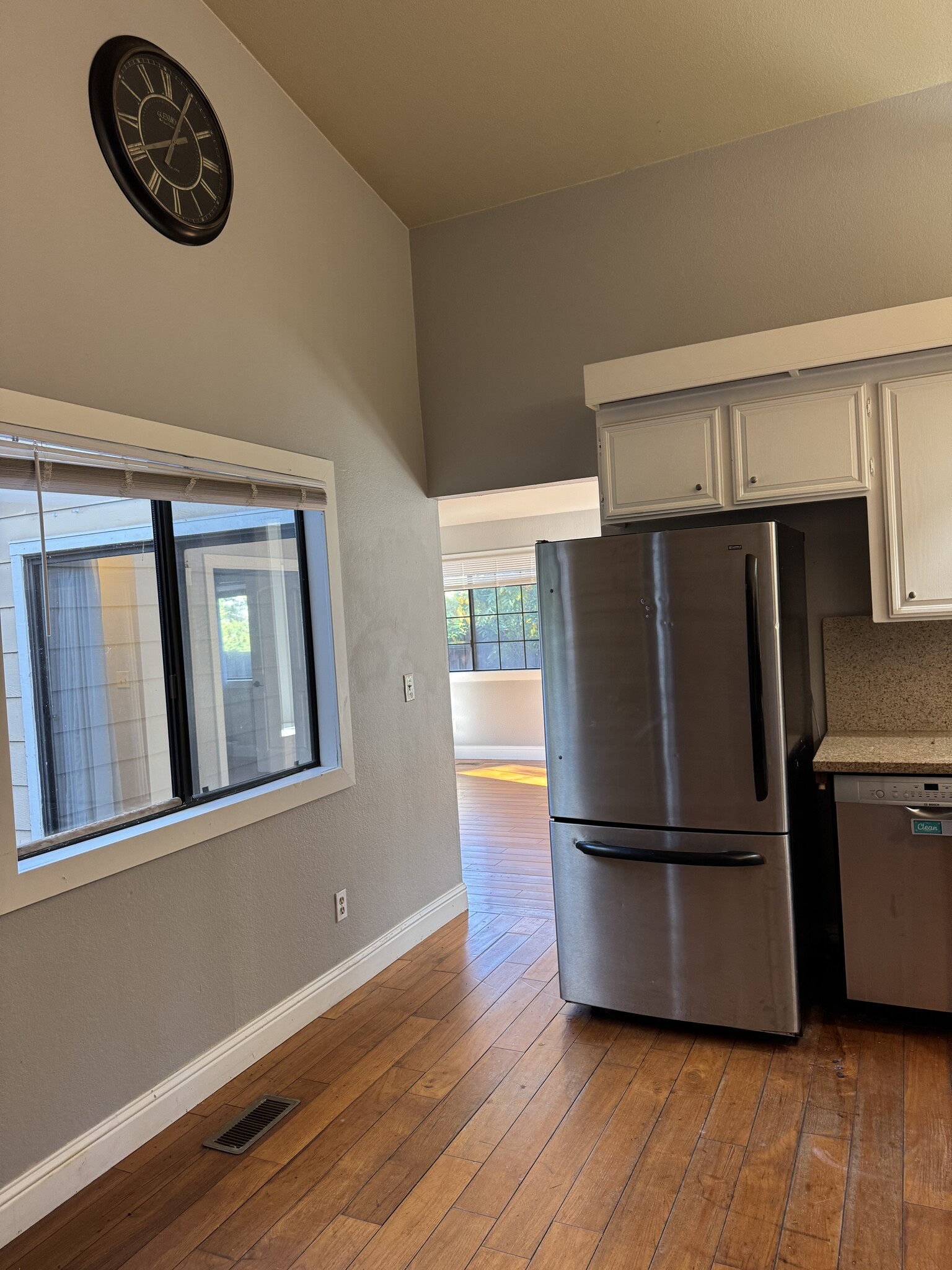 Building Photo - 764 N Regatta Dr