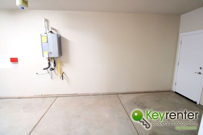 Building Photo - 3234 Sher Ct