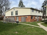 Building Photo - 6 Columbine Ct