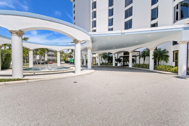 Building Photo - 3800 Washington Rd