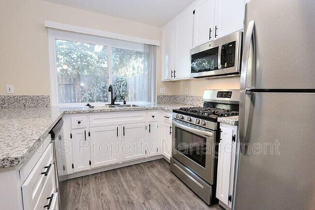 Building Photo - 5828 Alorn Ln