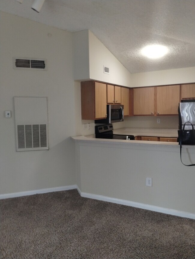 Building Photo - Cozy 1bed/1bath