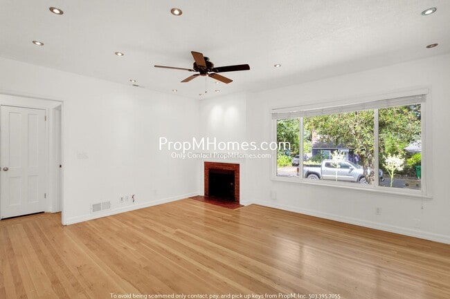 Building Photo - NE Portland Gem w/ Entertainers Backyard +...