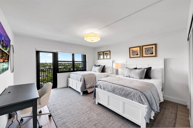 Building Photo - 5100 N Ocean Blvd