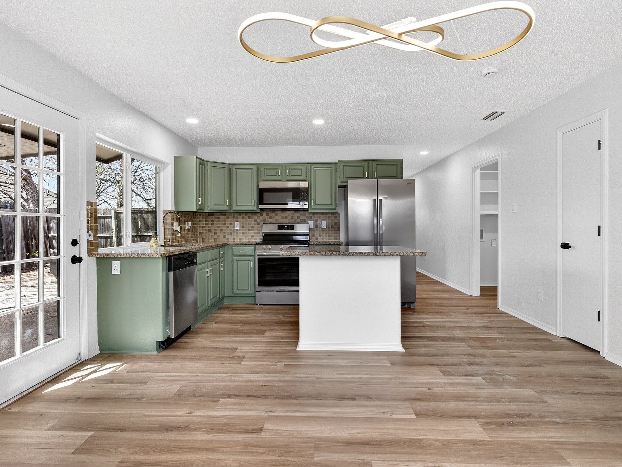 Building Photo - 3808 Glover Dr