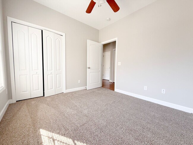 Building Photo - Spacious 4-Bedroom Home with Large Yard and Dual Garages in Cookeville