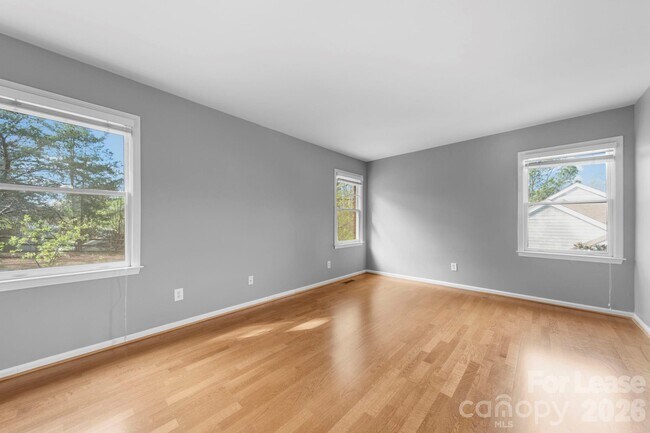 Building Photo - 214 Southern Cross Ln