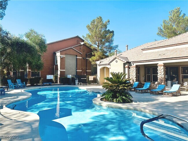 Building Photo - 555 E Silverado Ranch Blvd