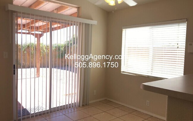 Building Photo - Enchanted Hills - 3BR/2Bath - NO CARPET