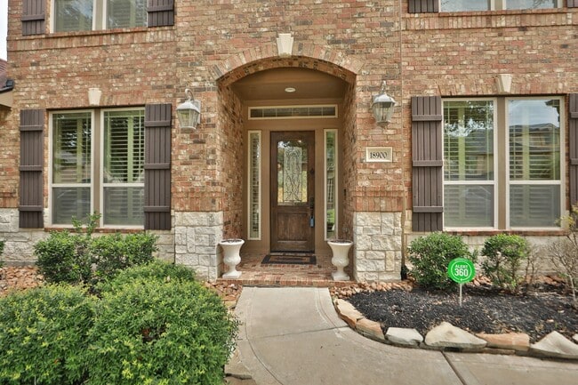 Building Photo - 18900 N Bee Cave Springs Cir