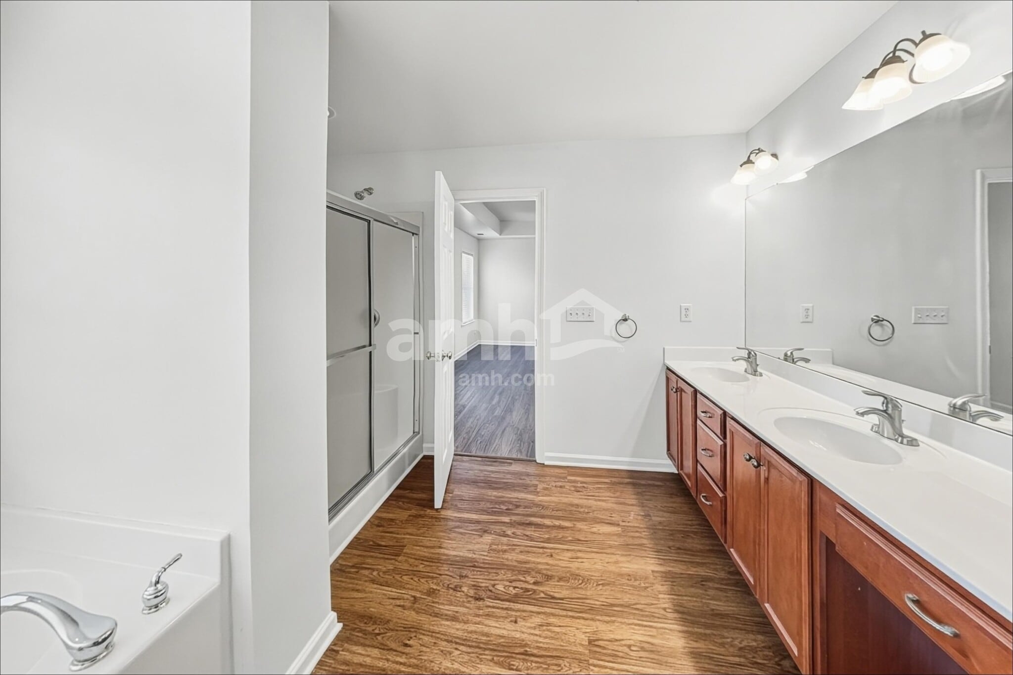Building Photo - 108 Tilton Dr