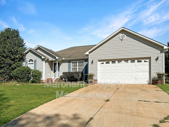 Primary Photo - 125 Red Globe Ln