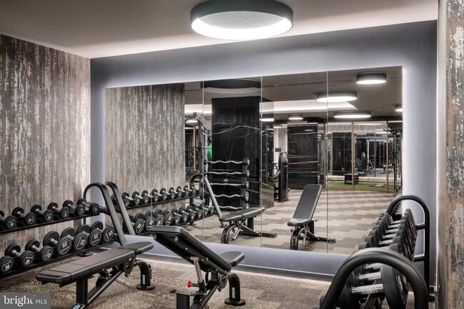 Building Photo - 1425 New York Ave NW