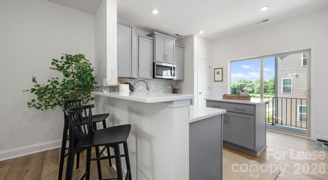 Building Photo - 2635 W Trade St