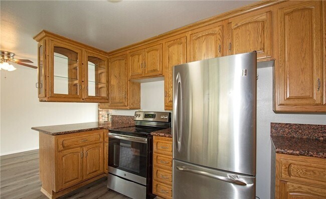 Building Photo - Gig Harbor Home on Oversized Lot