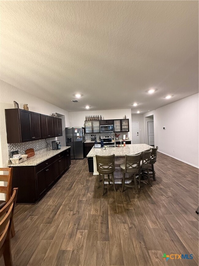 Building Photo - 208 Yucca Dr