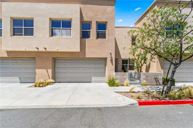 Primary Photo - 706 Colorado Cir