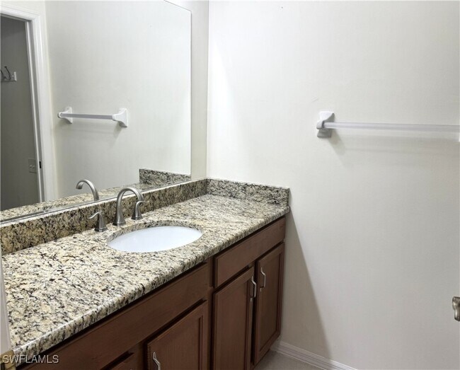 Building Photo - 28044 Cavendish Ct