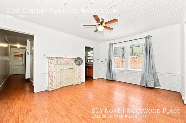 Building Photo - 824 N Ridgewood Pl