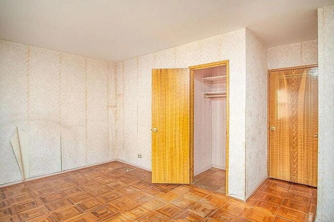 Building Photo - 464 Neptune Ave