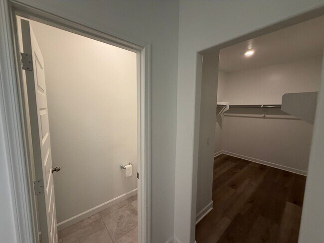 Building Photo - 22705 N Rummler Ln
