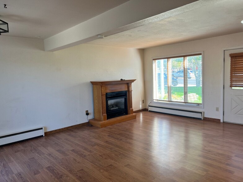 Building Photo - 3808 Tyler St