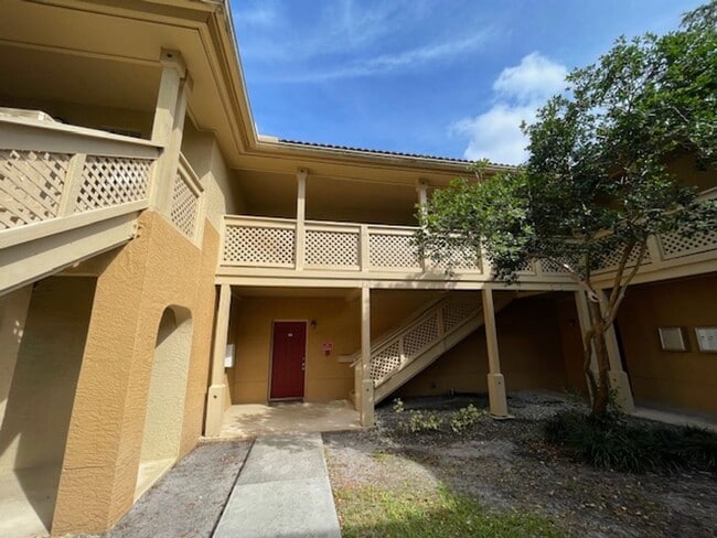 Building Photo - Palm Lakes Condominium