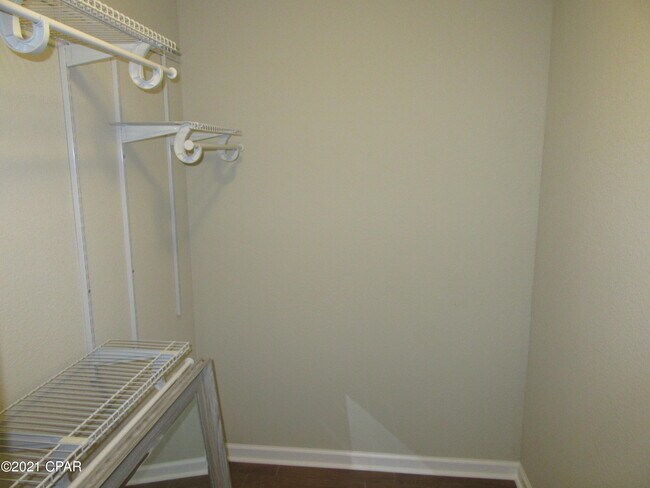 Building Photo - 7302 Rodgers Dr