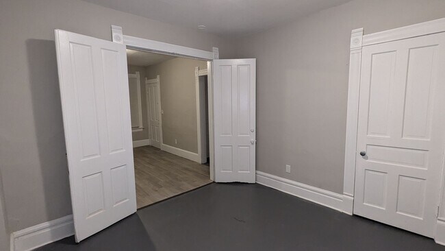 Building Photo - Atlas Investment Group, LLC (569 Allyn St ...