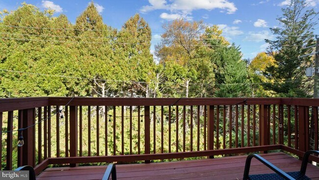 Building Photo - 2802 Dartmouth Rd