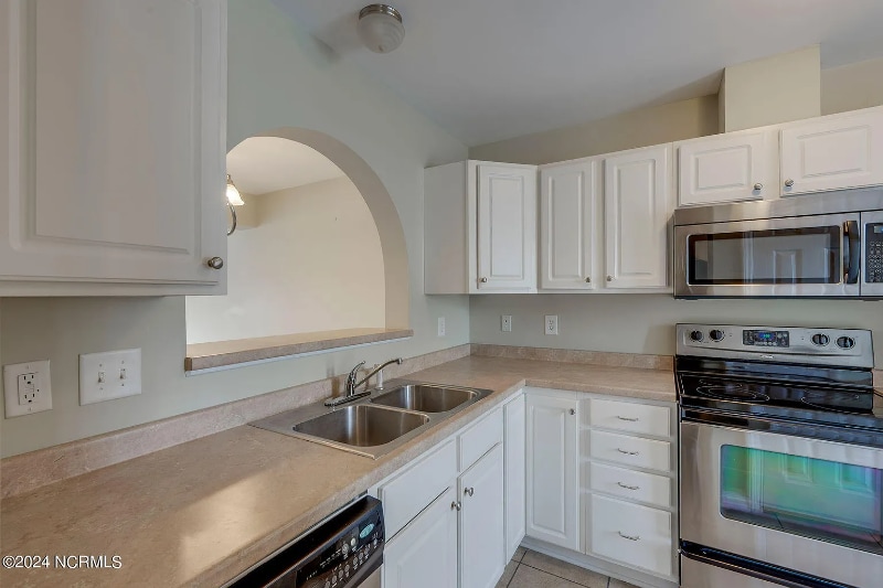 Building Photo - 4100 Kittrell Farms Dr