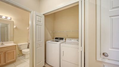 Building Photo - 3778 Parkridge Cir