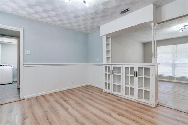 Building Photo - 4555 Sandra Lynn Dr