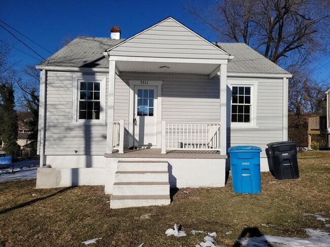 Primary Photo - 3911 Michigan Ave NW