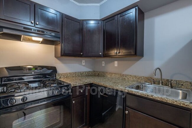 Building Photo - 2507 S Big Bend Blvd
