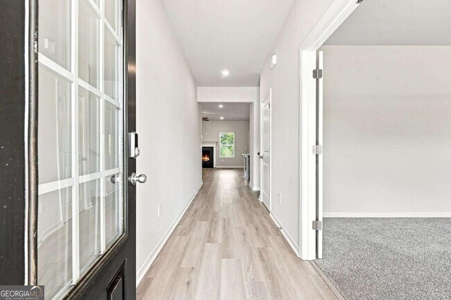 Building Photo - 176 Meander Dr