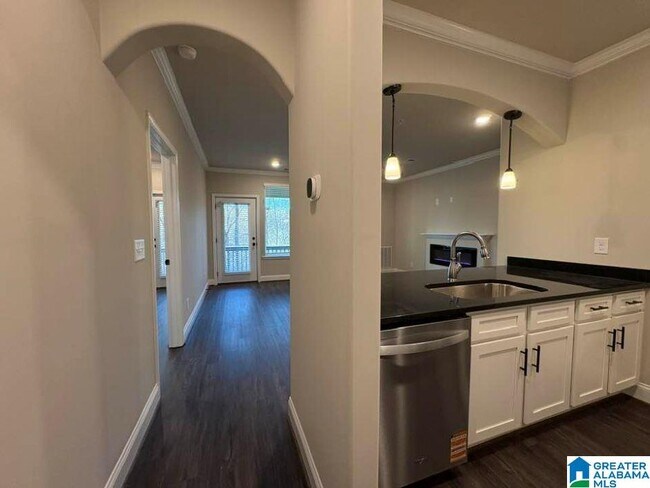 Building Photo - 4421 Lennox Pl