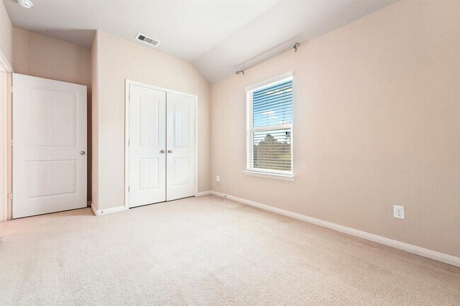 Building Photo - 91 West Wading Pond Circle