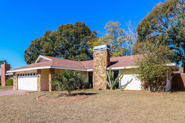 Building Photo - 5503 Bluejay Ln