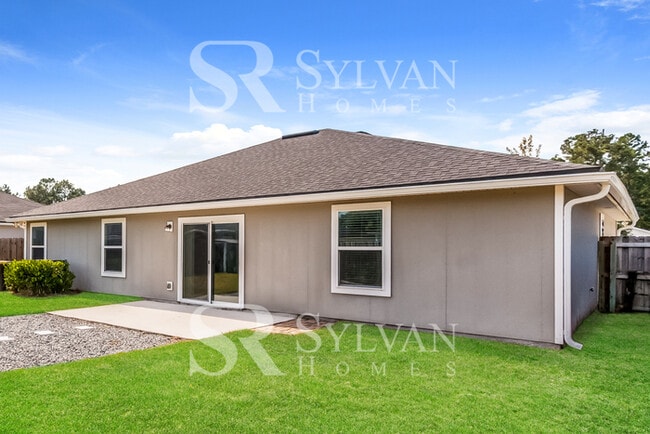 Building Photo - Charming 4BR 2BA Home