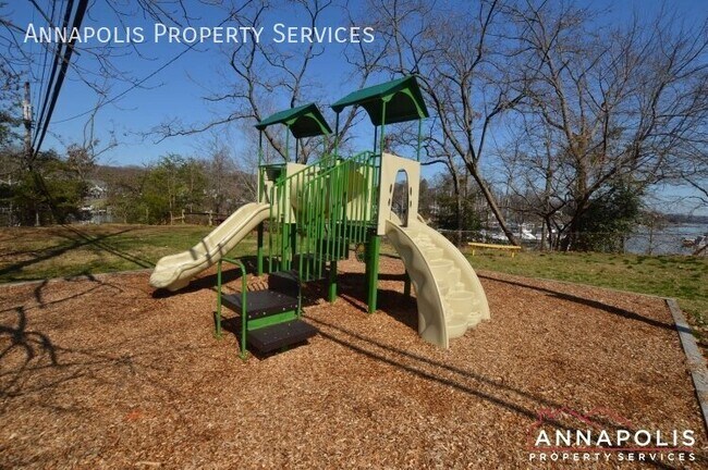 Building Photo - 1229 Blue Ridge Pl