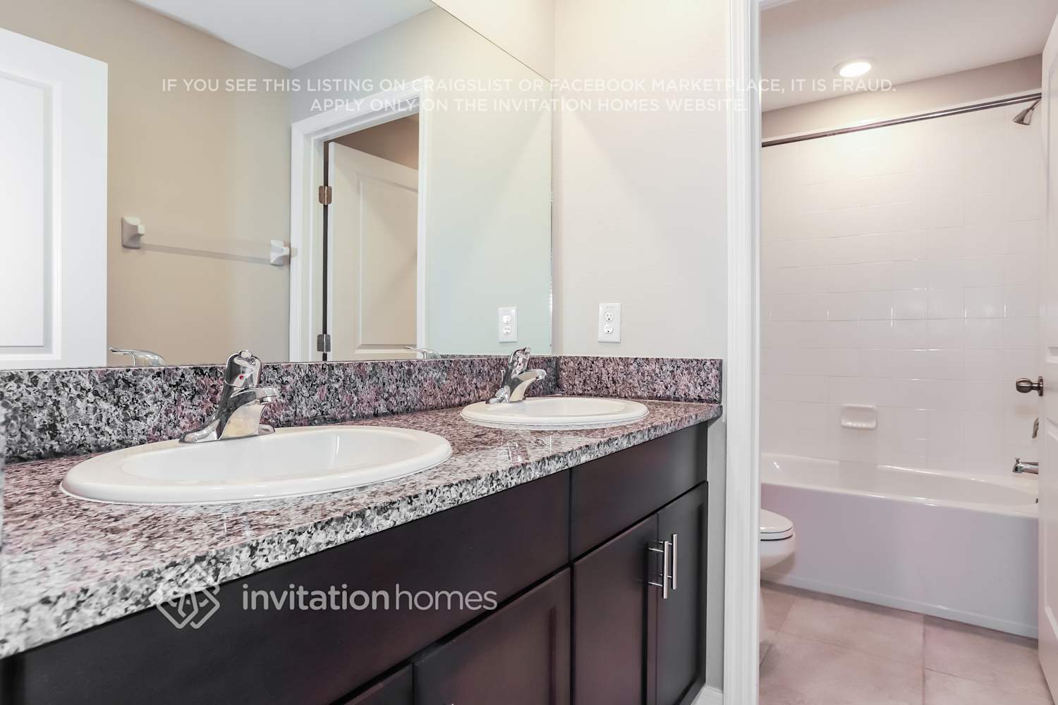 Building Photo - 2178 Jungle Dr