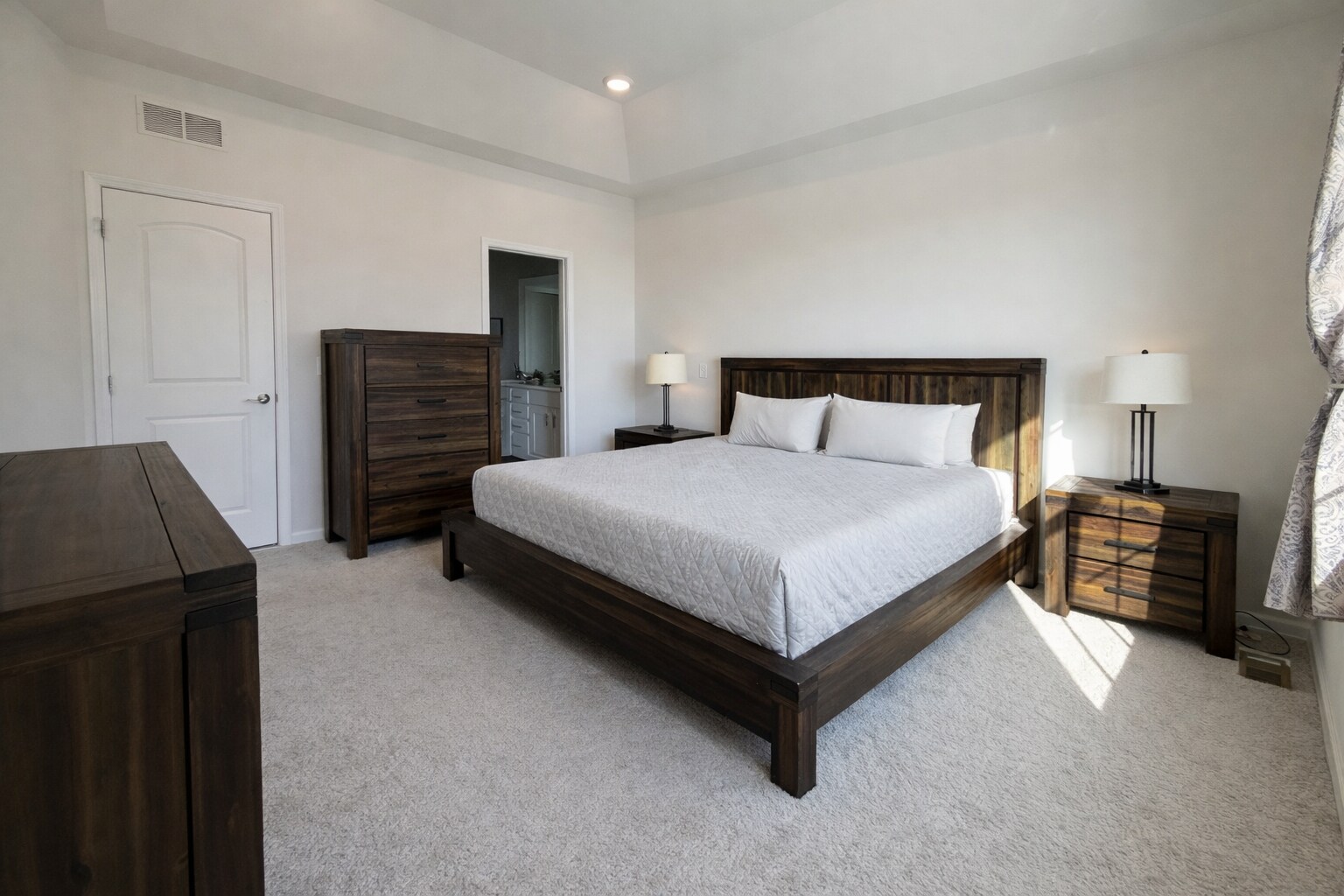 Building Photo - 49773 Lantern Way