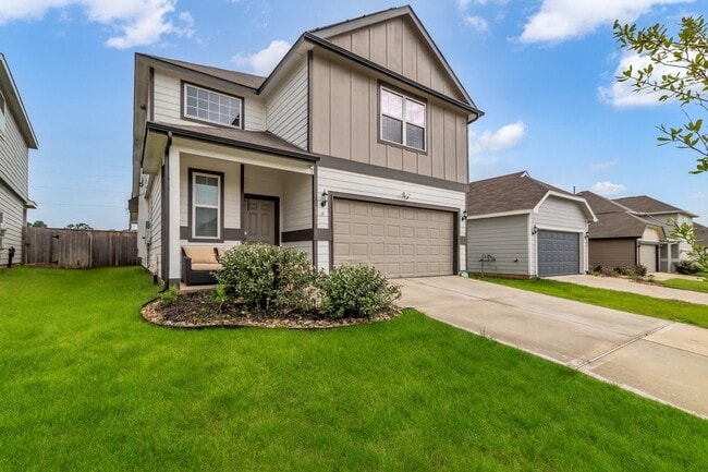 Primary Photo - 14033 Lamprey Dr