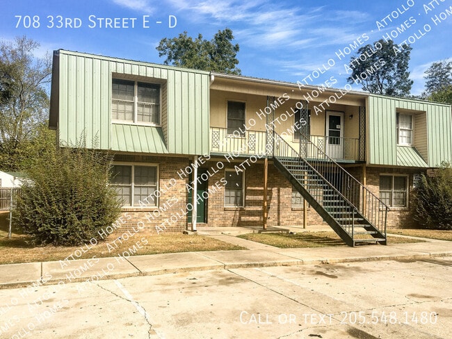 Building Photo - 708 E 33rd St