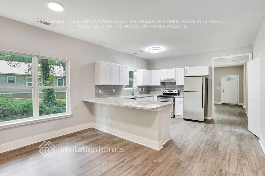 Building Photo - 3986 Bakers Ferry Rd SW