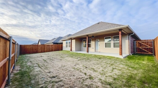 Building Photo - 805 Tippit Ln