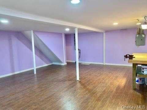 Building Photo - 10 Greenhouse Ln